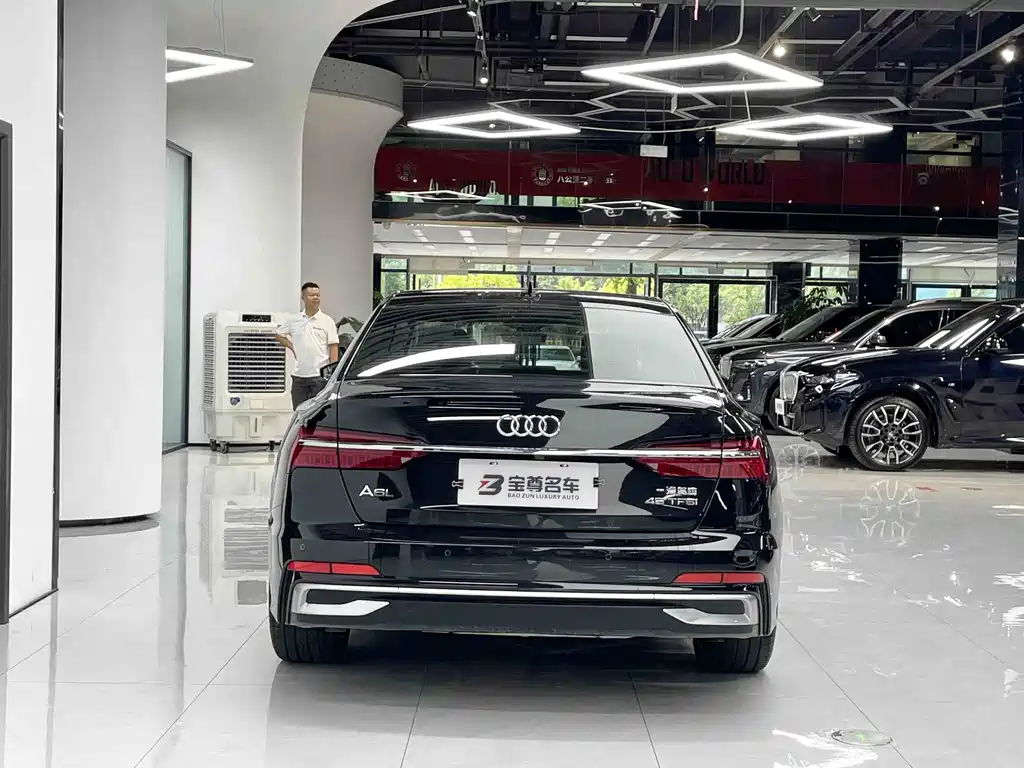 Audi A6L 2025 — фото 10