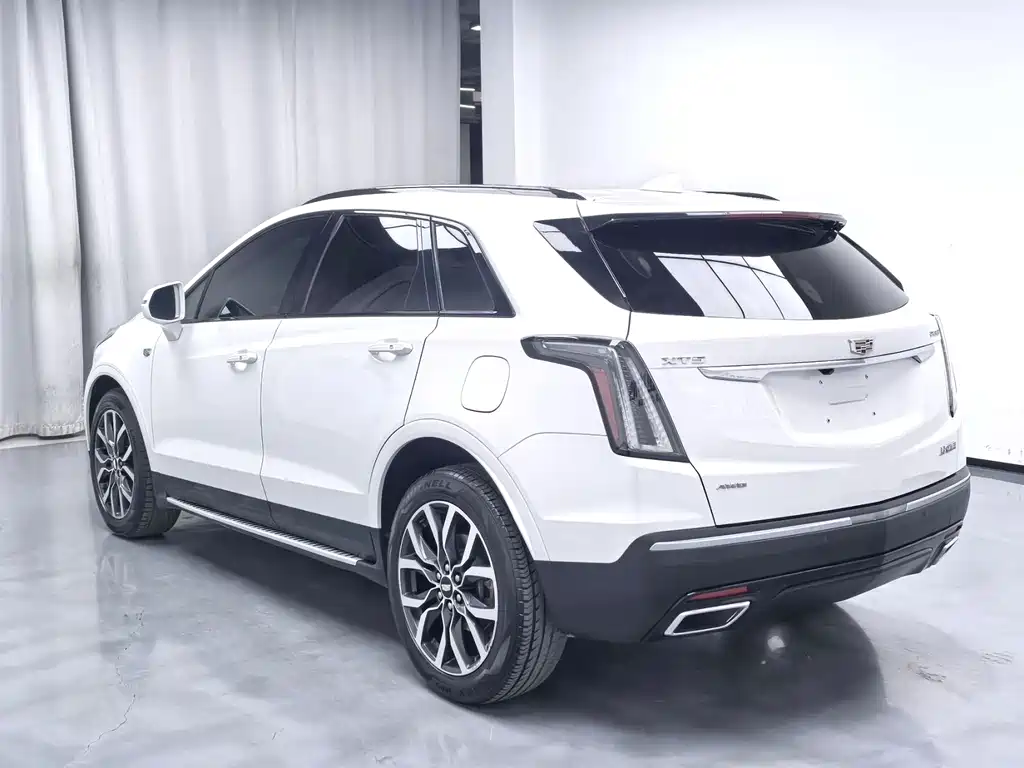 Cadillac XT5 2022 — фото 10
