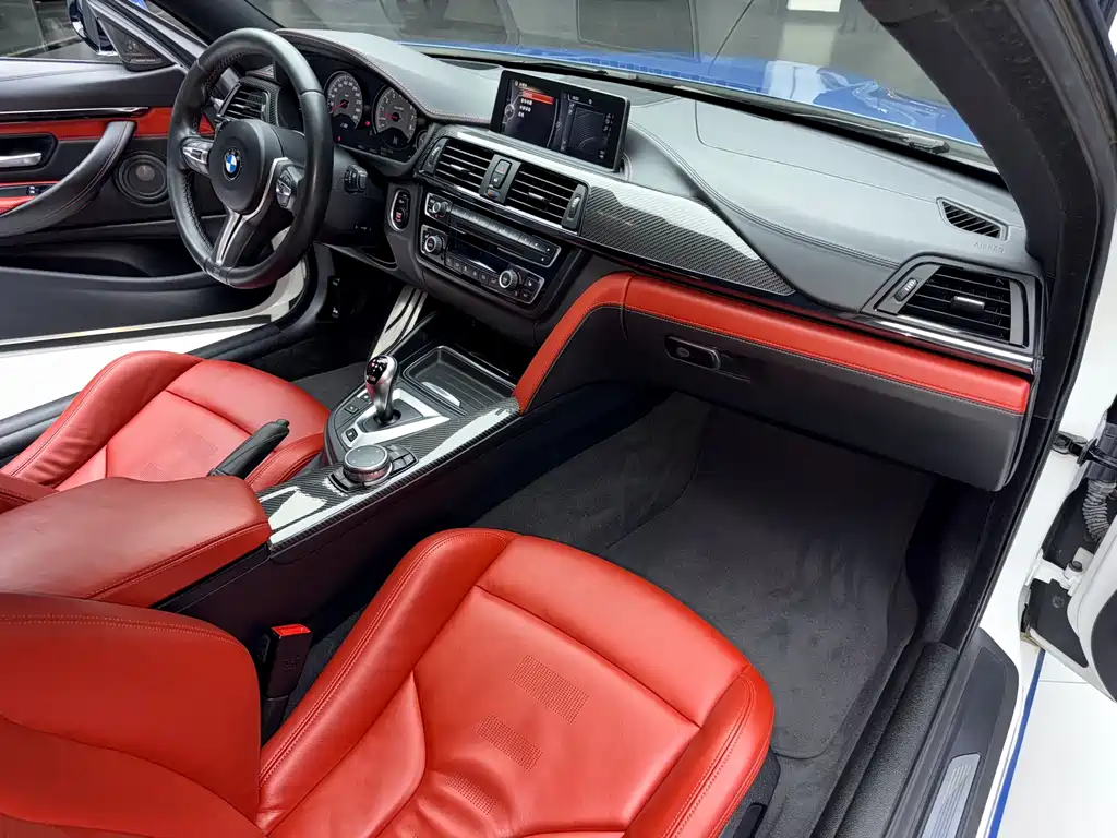 BMW M4 2015 — фото 18