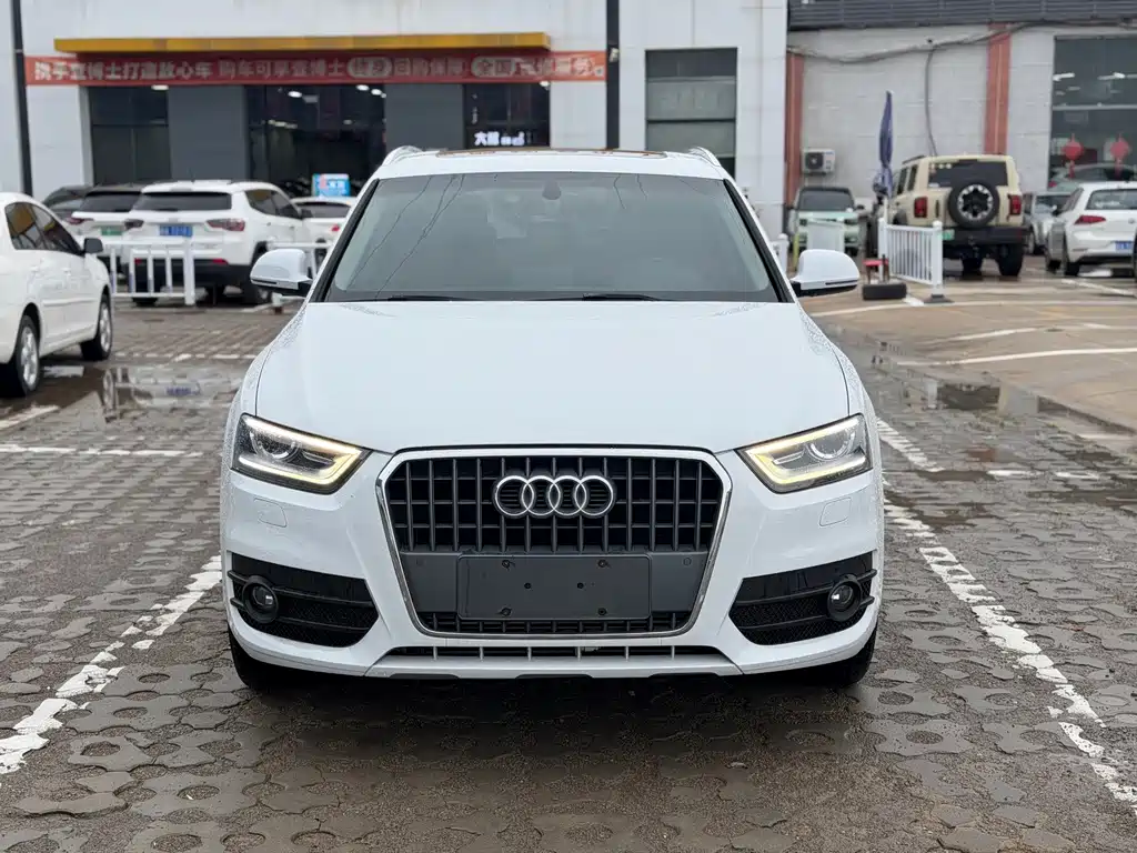 Audi Q3 2016 — фото 1