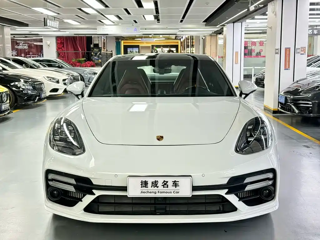 Porsche Panamera 2021 — фото 2