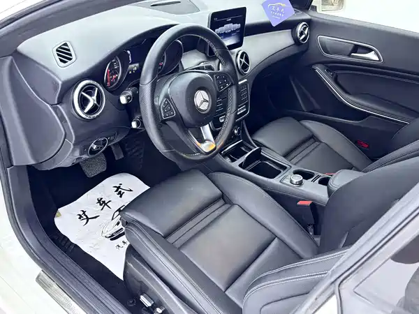 Mercedes-Benz CLA 2018
