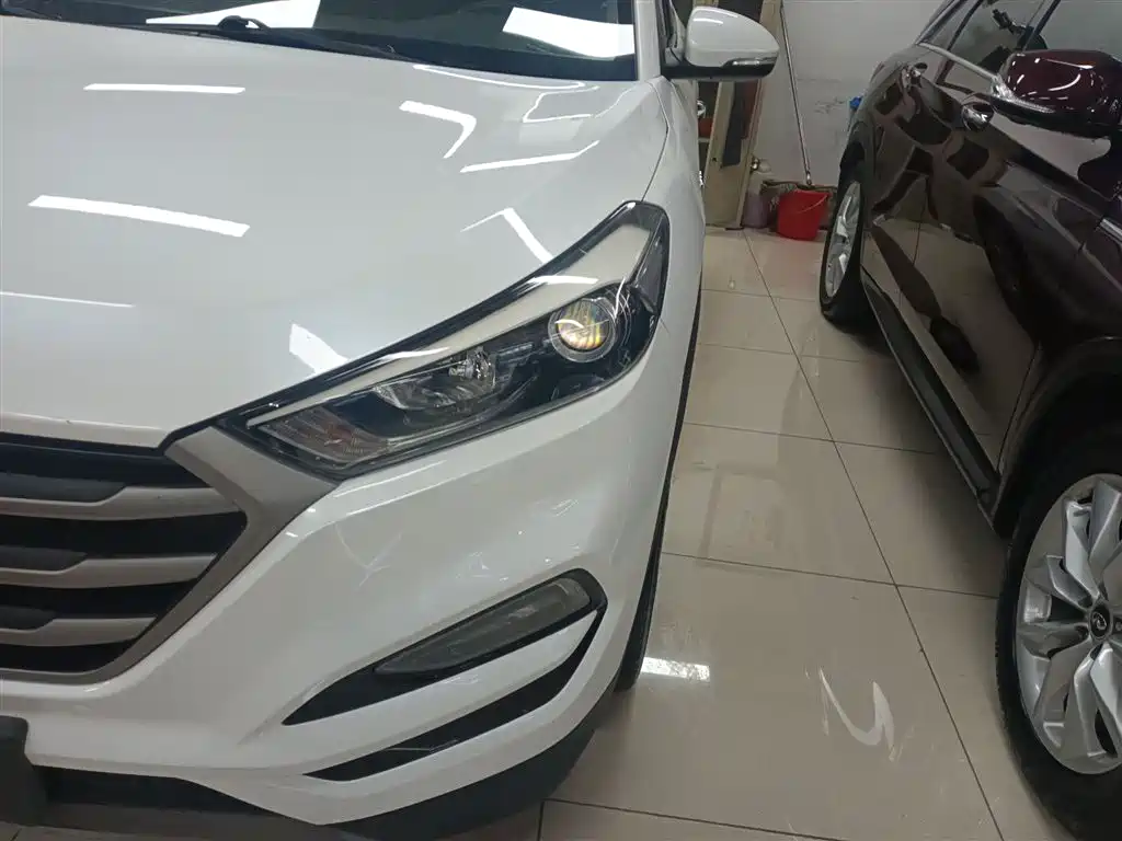 Hyundai Tucson 2017 — фото 18