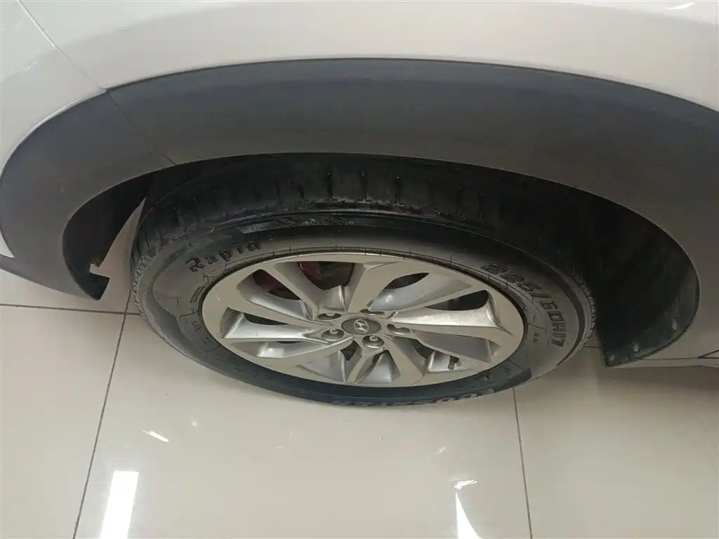 Hyundai Tucson 2017 — фото 25