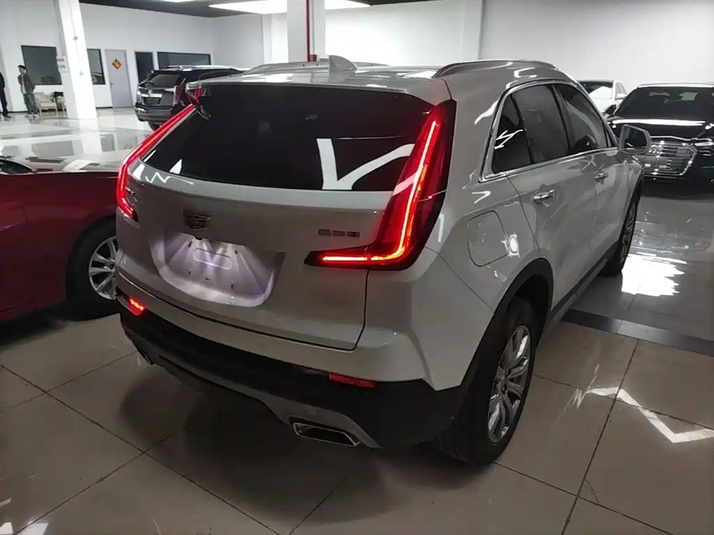 Cadillac XT4 2020 — фото 7