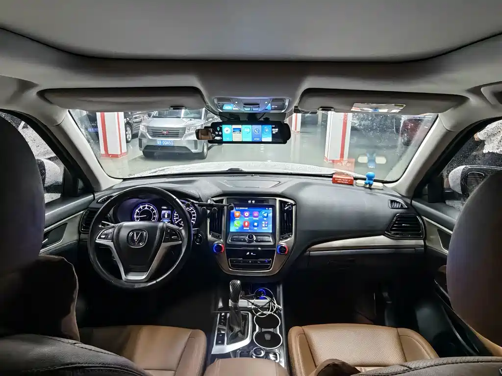Changan CS95 2018 — фото 11