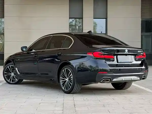BMW 5 Series 2023