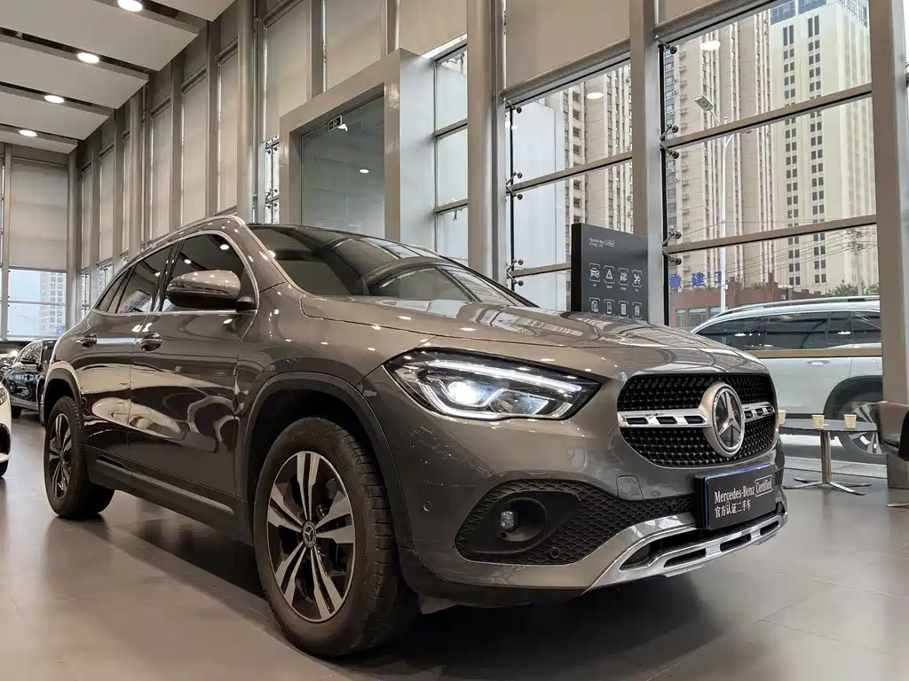 Mercedes-Benz GLA 2023