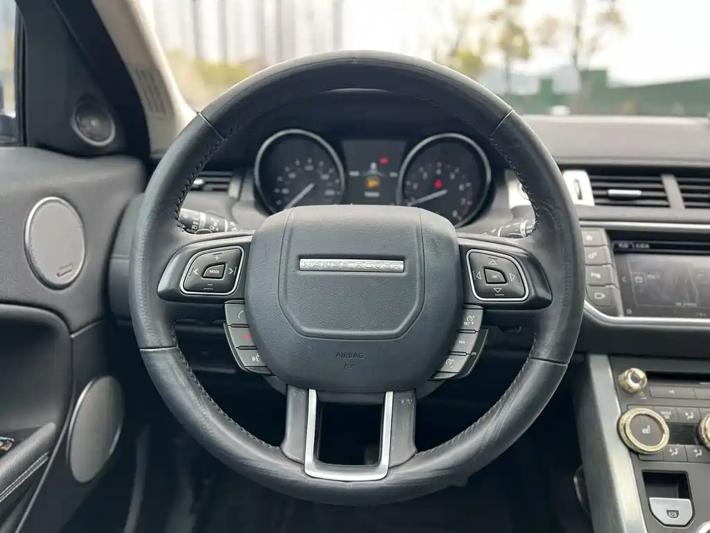 Land Rover Evoque 2017 — фото 9