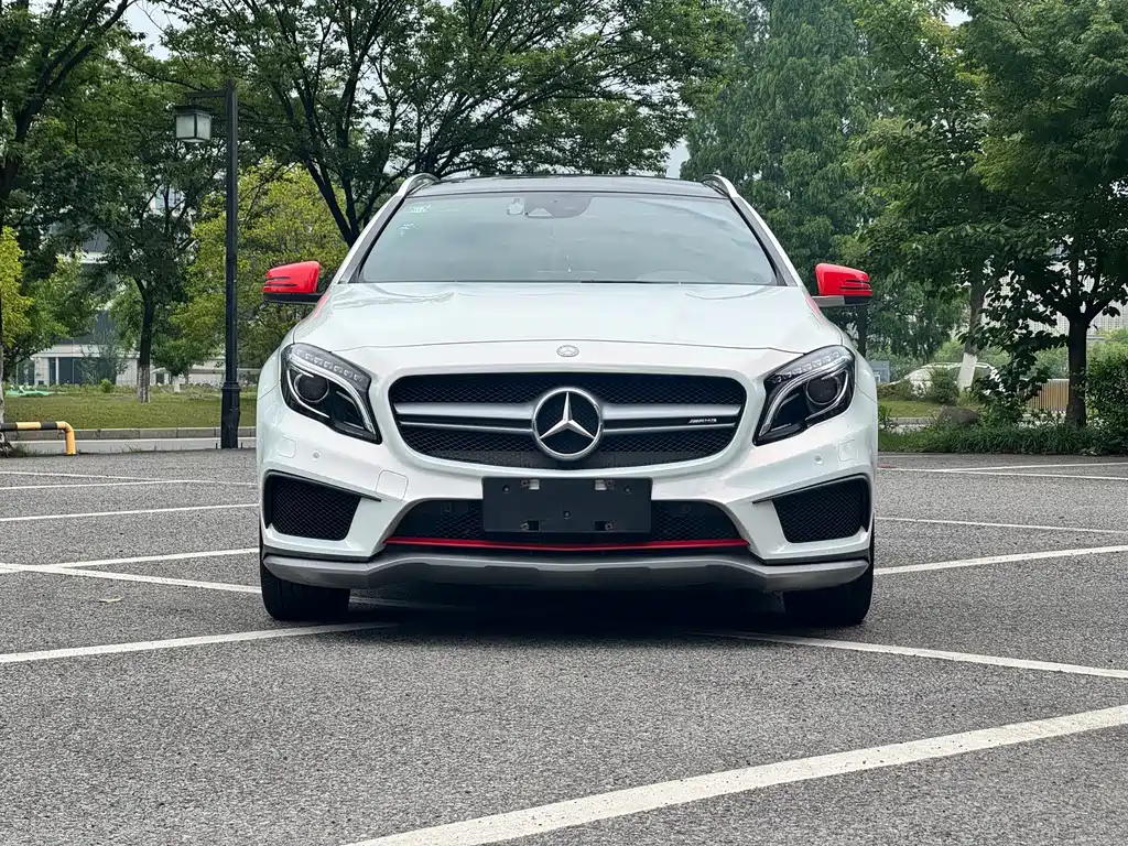 Mercedes-Benz GLA AMG 2016 — фото 2