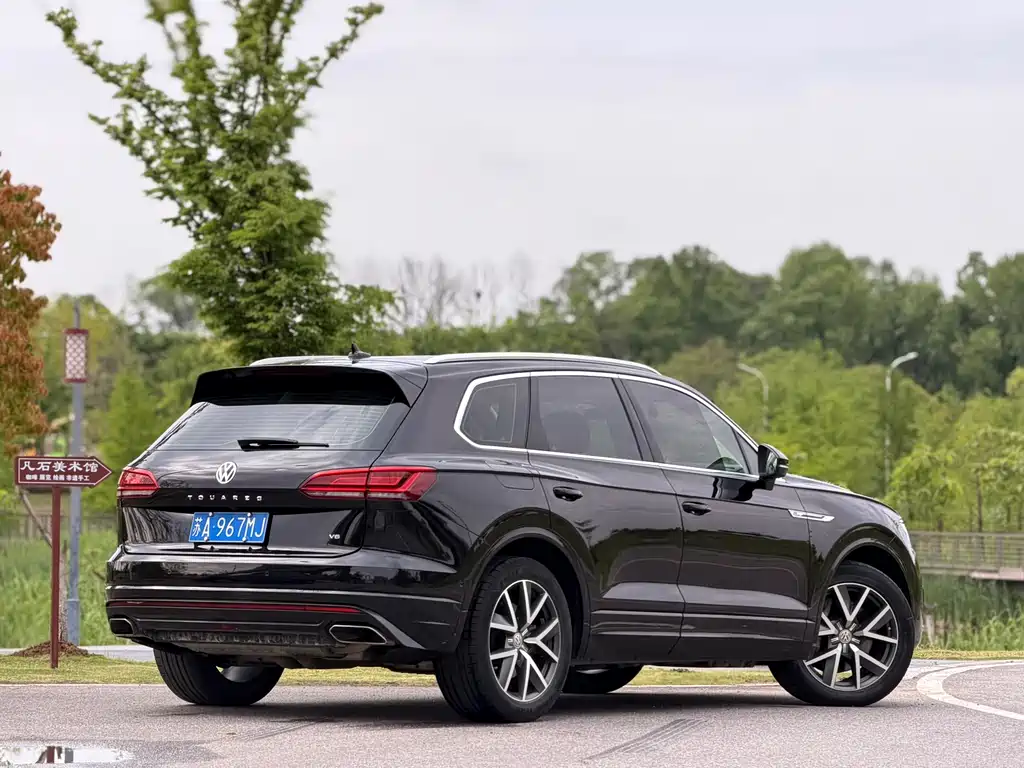 Volkswagen Touareg 2019 — фото 15