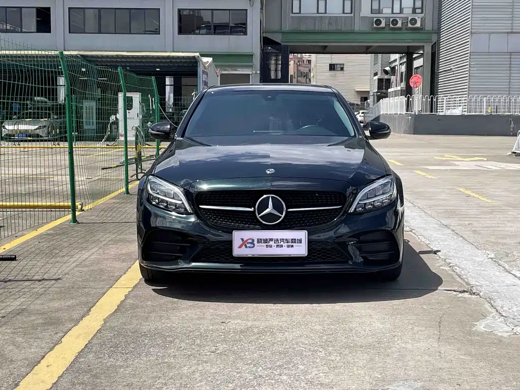 Mercedes-Benz C-Class 2021