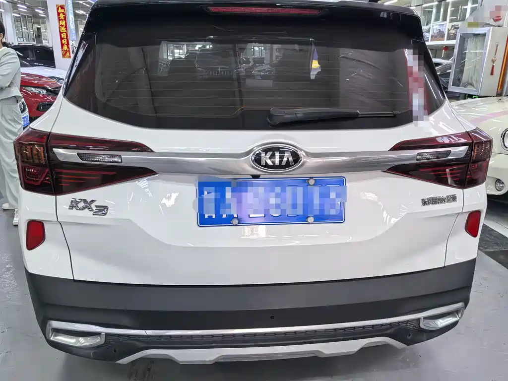 Kia KX3 2021 — фото 5