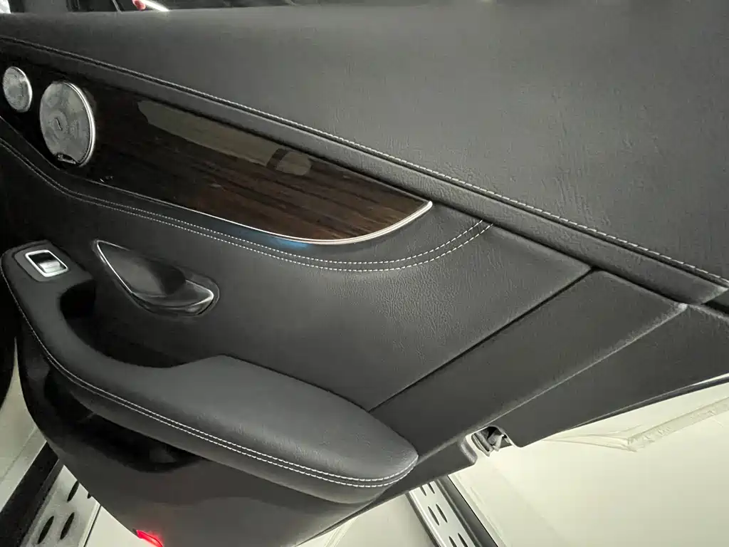 Mercedes-Benz GLC 2015 — фото 14