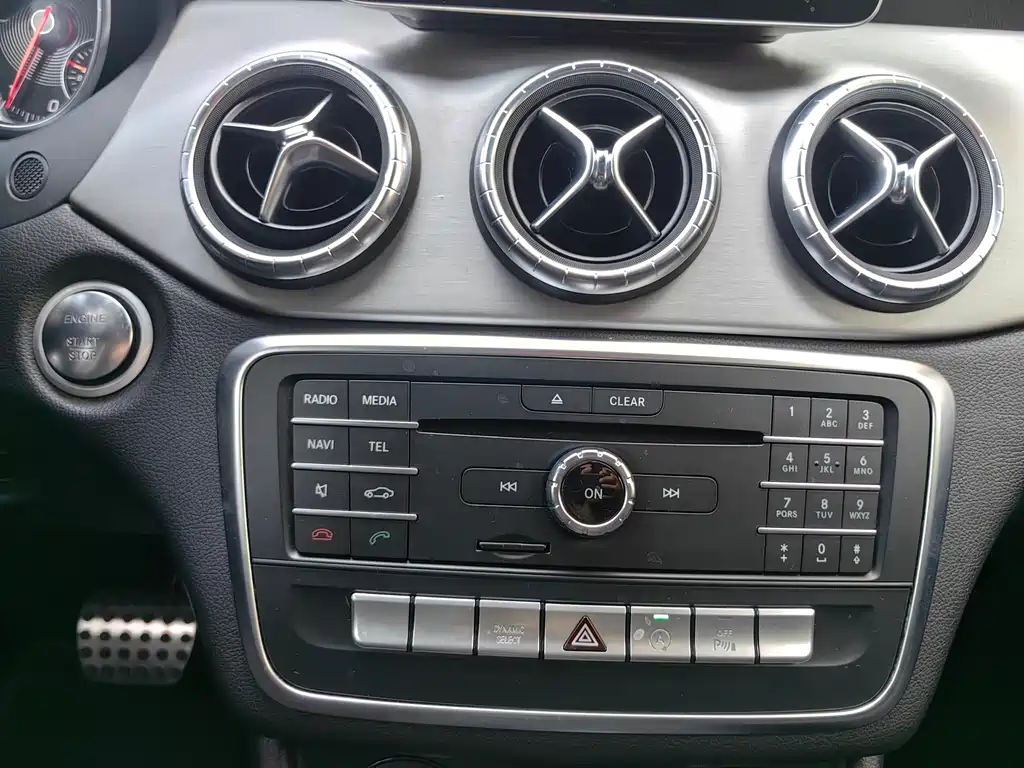 Mercedes-Benz CLA 2018 — фото 13