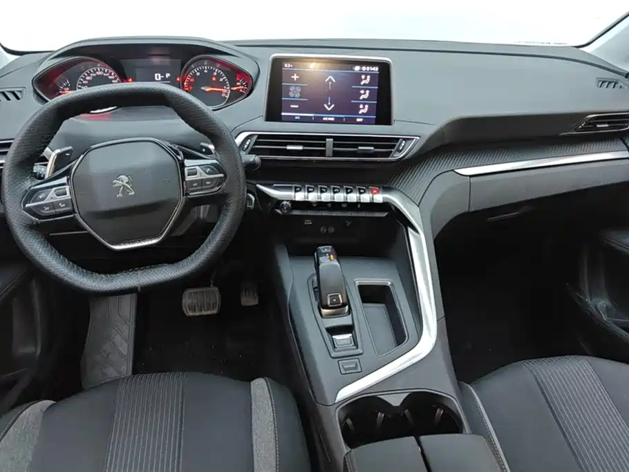 Peugeot 4008 2018 — фото 12