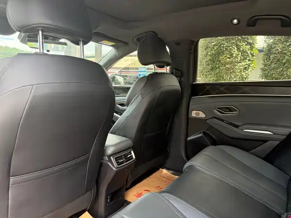 BYD Qin L 2025