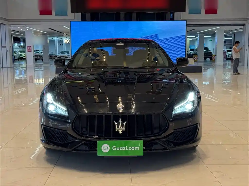 Maserati Quattroporte 2015 — фото 6