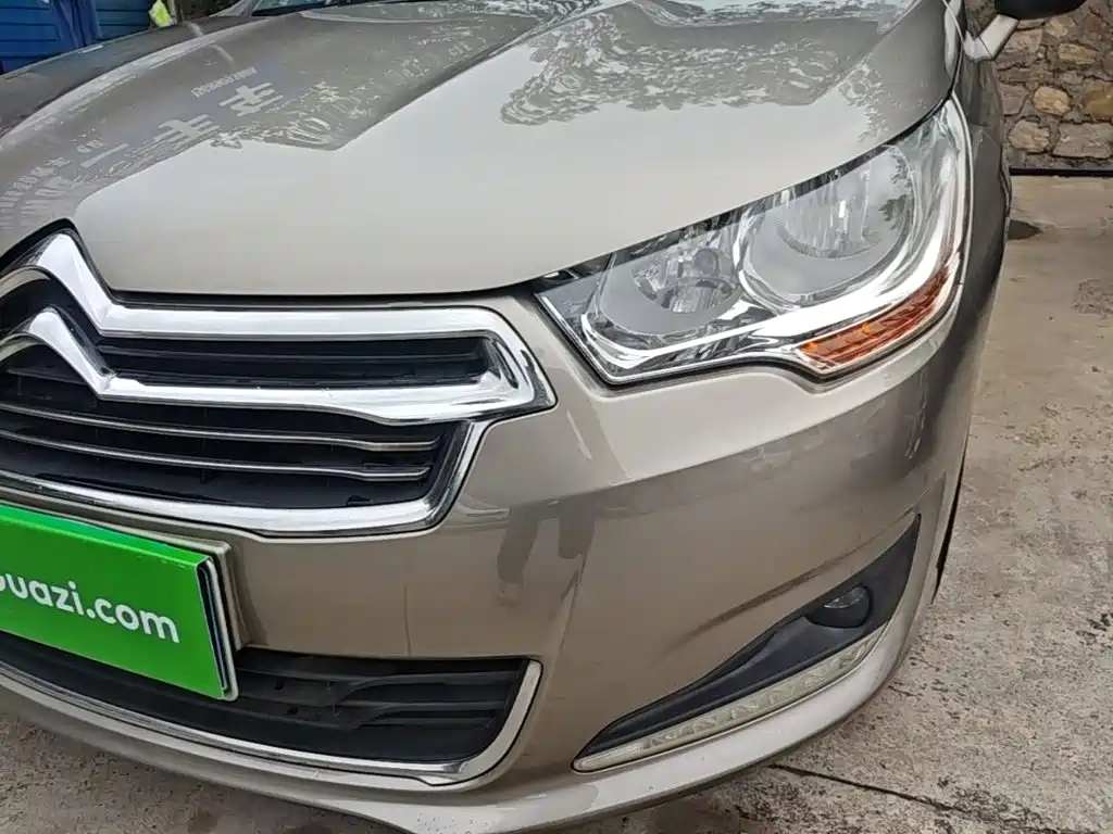 Citroën C4L 2015 — фото 14