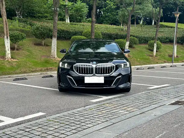 BMW 5 Series 2024