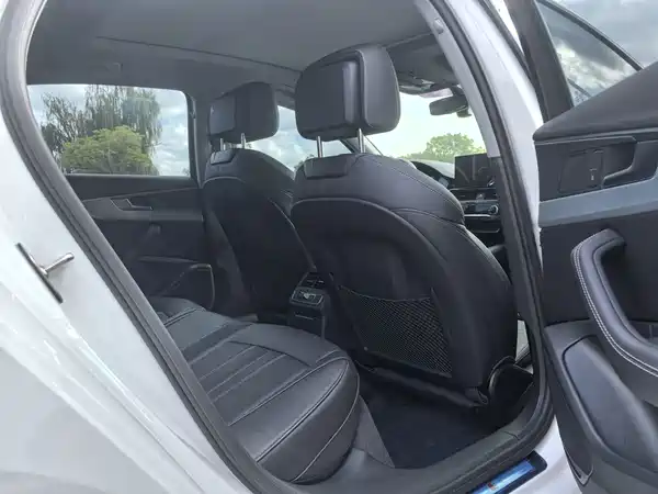 Audi A4L 2022