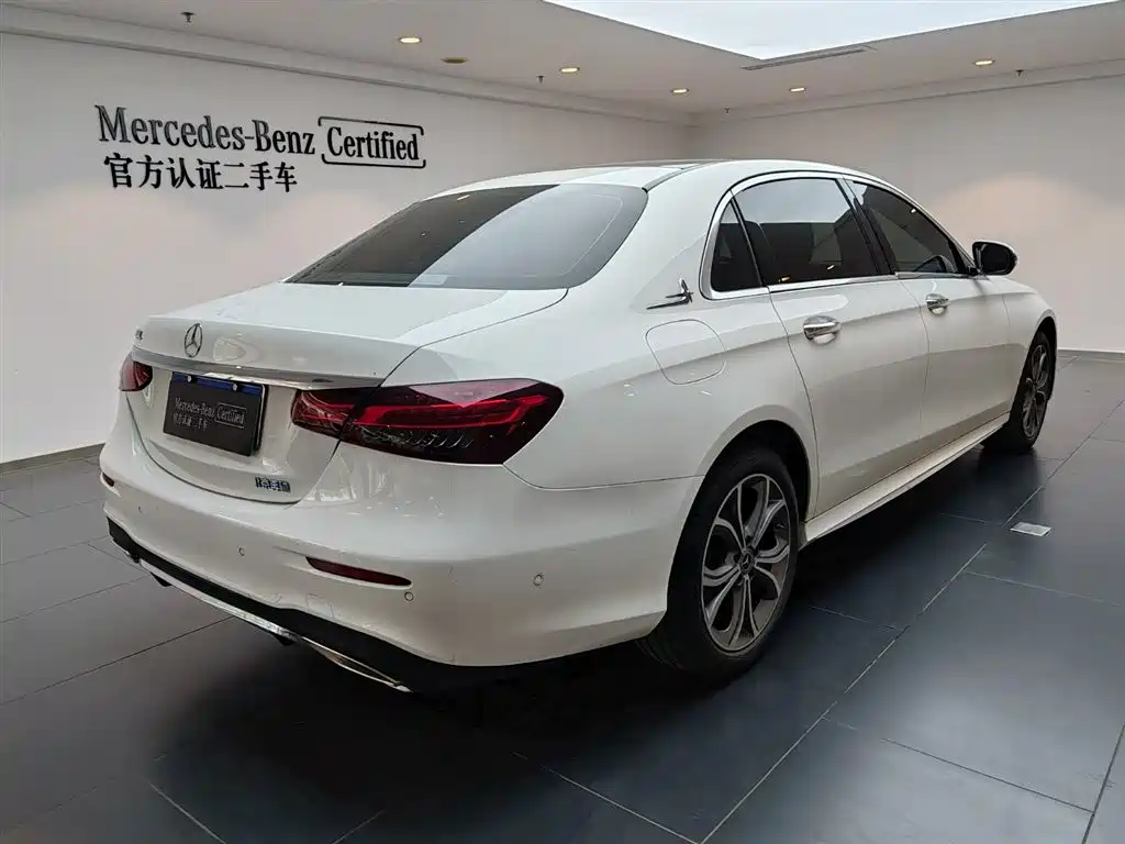 Mercedes-Benz E-Class 2023 — фото 5