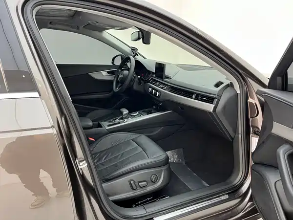 Audi A4L 2018
