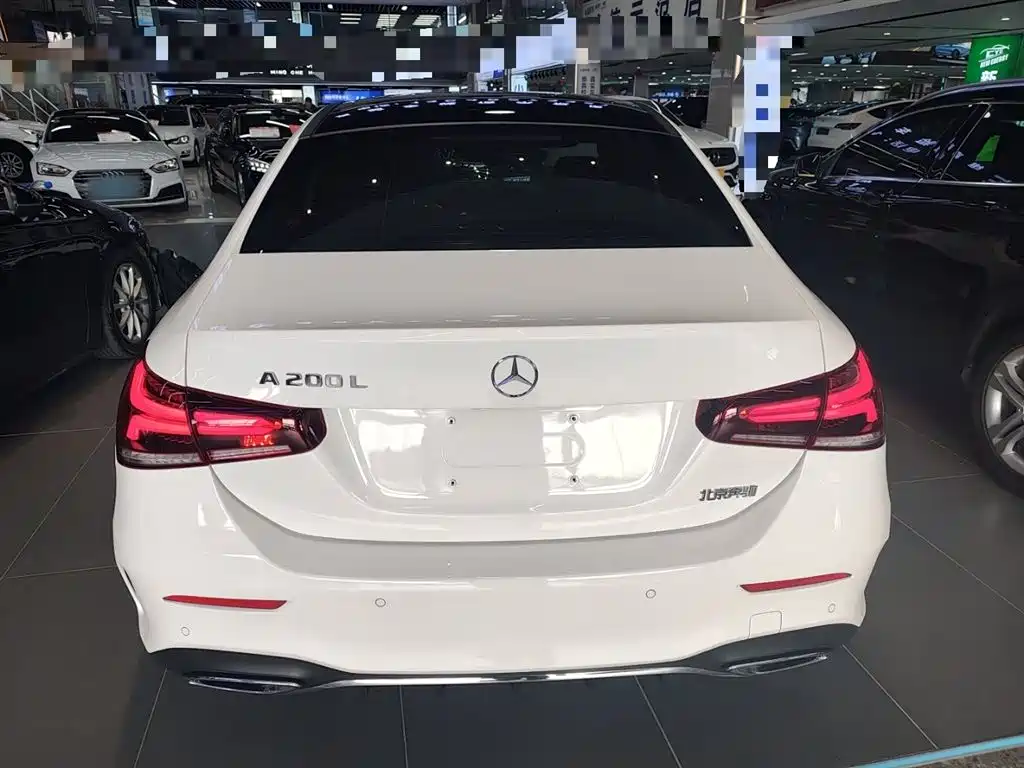 Mercedes-Benz A-Class 2023 — фото 4
