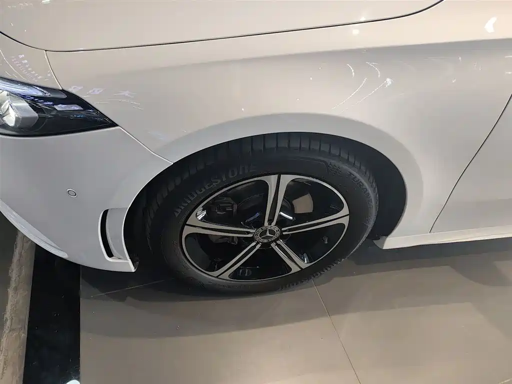 Mercedes-Benz A-Class 2023 — фото 25