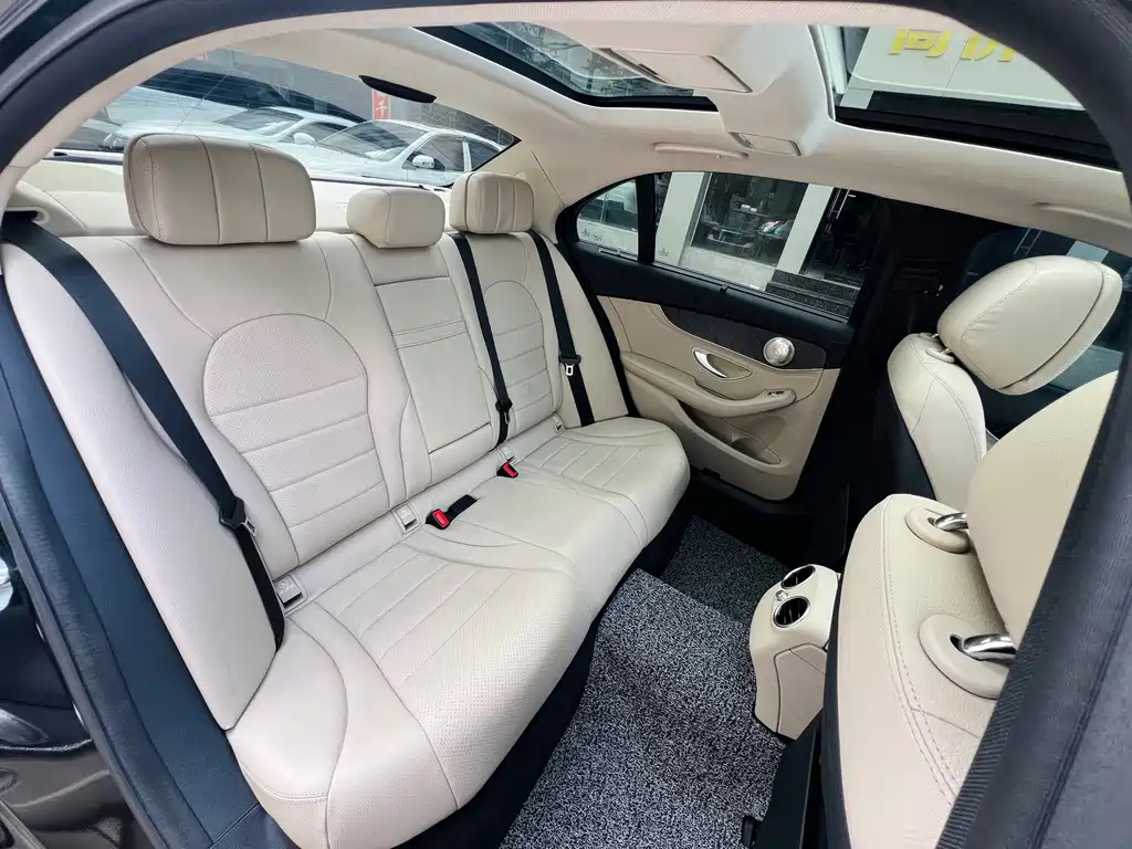 Mercedes-Benz C-Class 2014 — фото 20