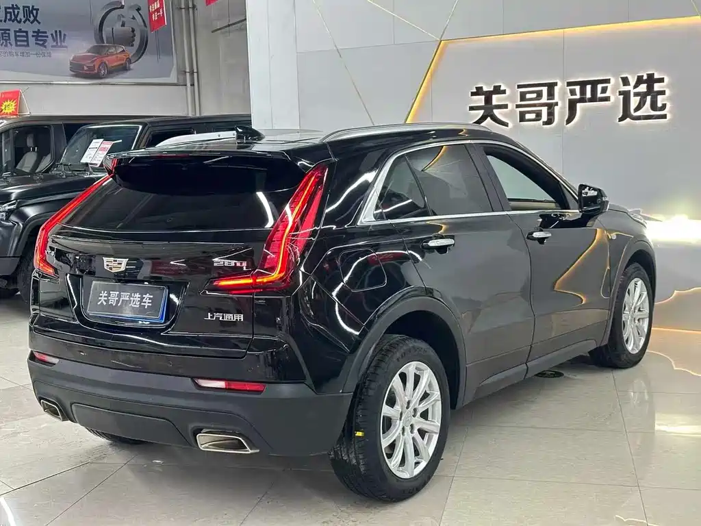 Cadillac XT4 2021 — фото 9
