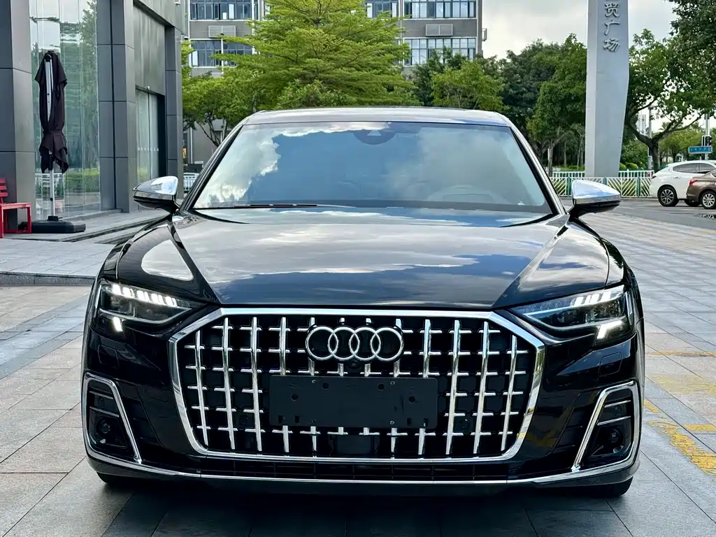 Audi A8 2024