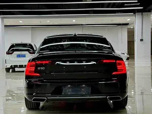 Volvo S90 2018