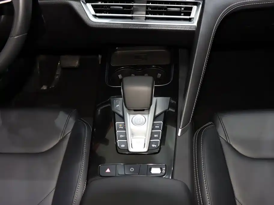 BYD Song Pro 2020 — фото 15