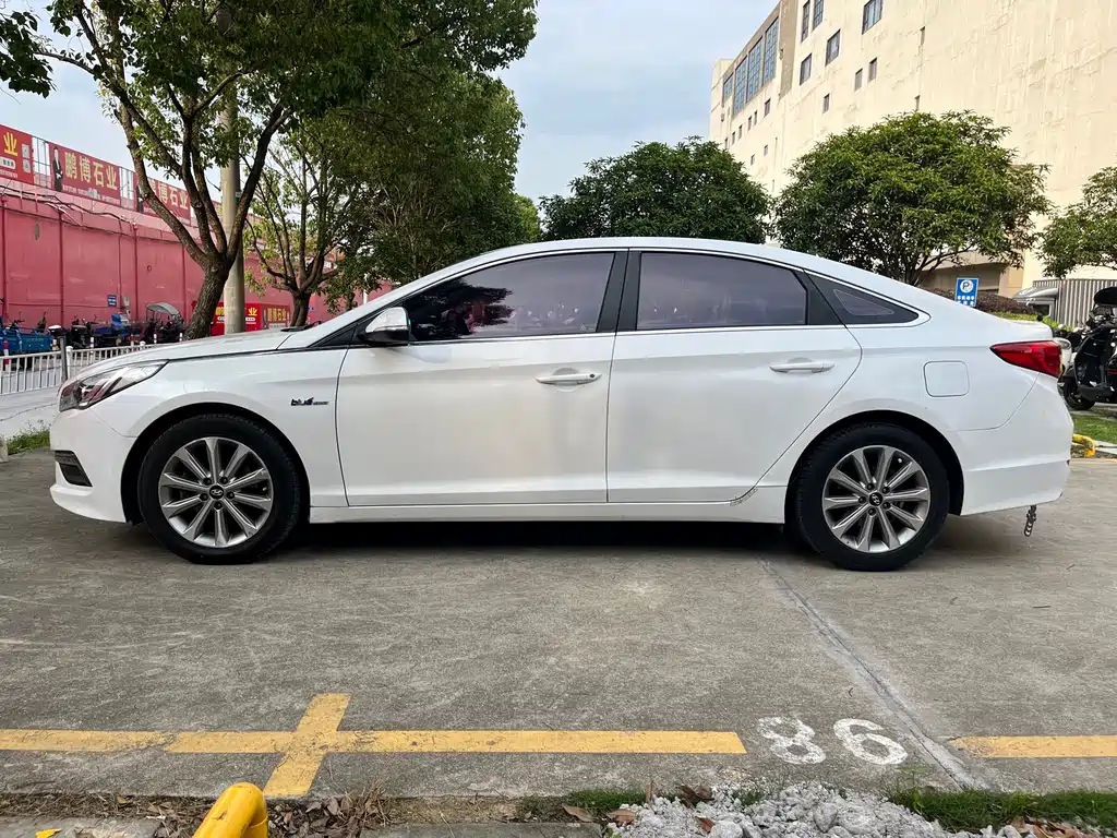 Hyundai Sonata 2016 — фото 8