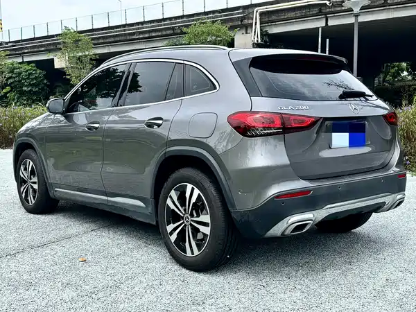 Mercedes-Benz GLA 2021