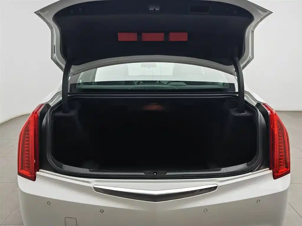 Cadillac ATS-L 2018 — фото 16