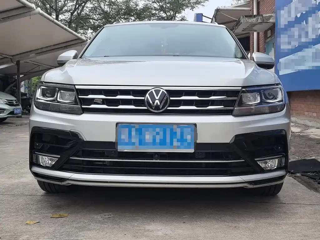 Volkswagen Tiguan L 2021 — фото 2