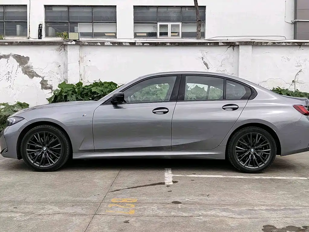 BMW 3 Series 2024