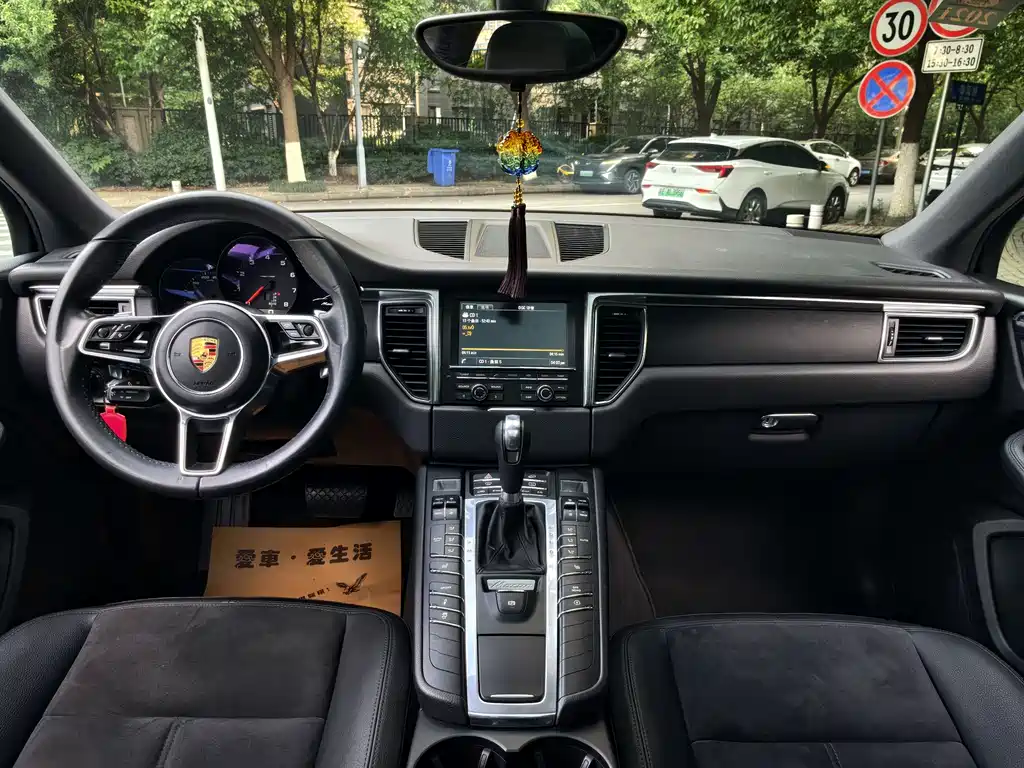Porsche Macan 2015 — фото 5