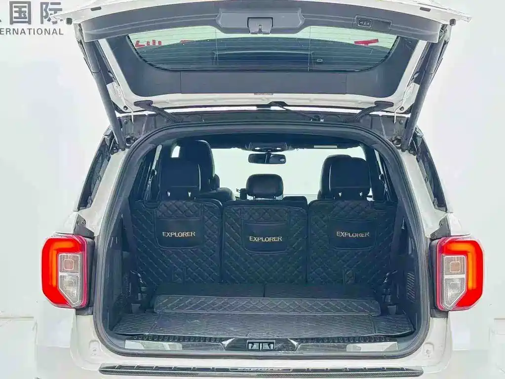 Ford Explorer 2020 — фото 19