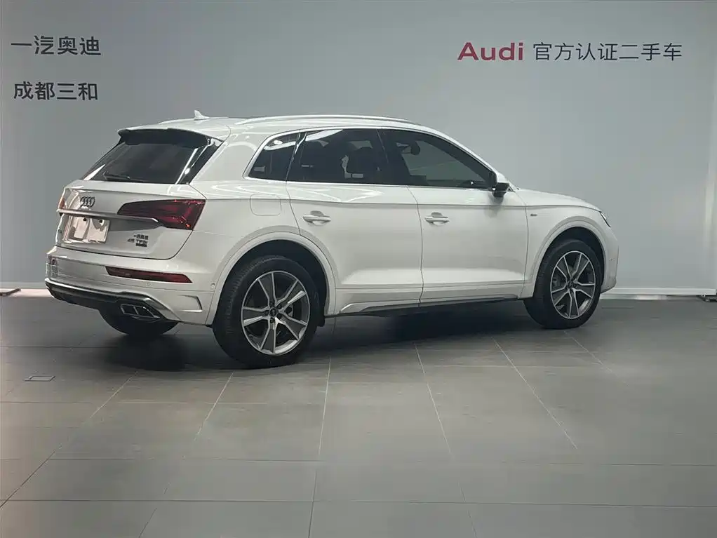 Audi Q5L 2022 — фото 4