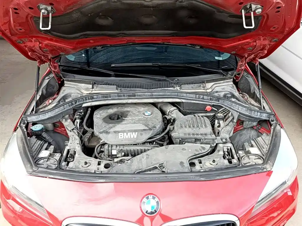 BMW 2 Series Active Tourer 2017 — фото 20