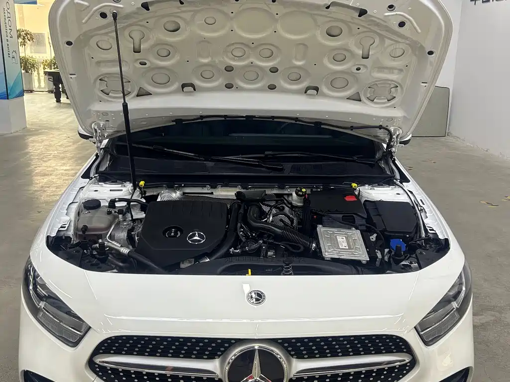 Mercedes-Benz A-Class 2021 — фото 7