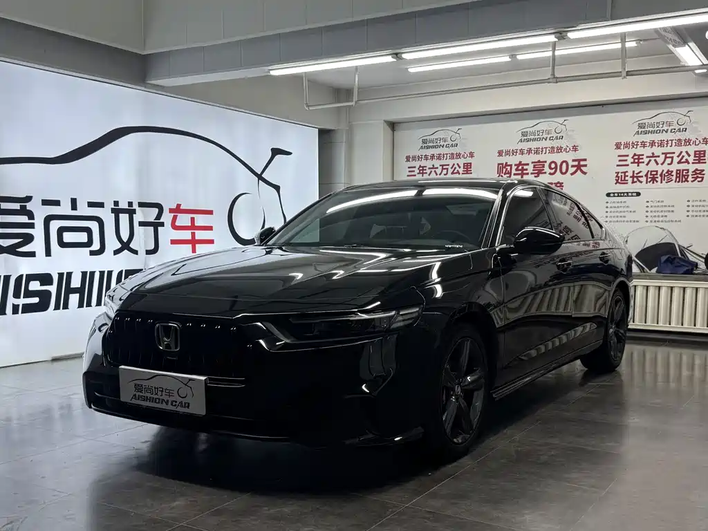 Honda Inspire 2025 — фото 1