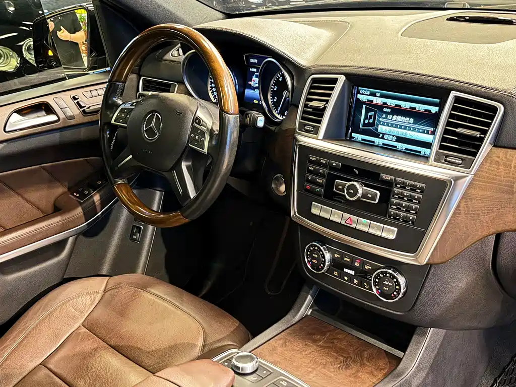 Mercedes-Benz GL-Class 2015 — фото 22