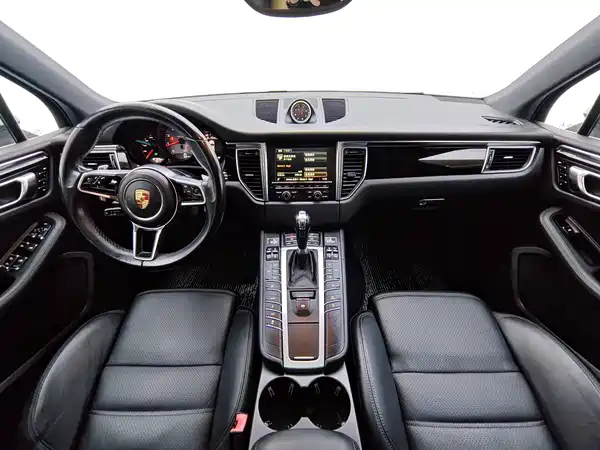 Porsche Macan 2015