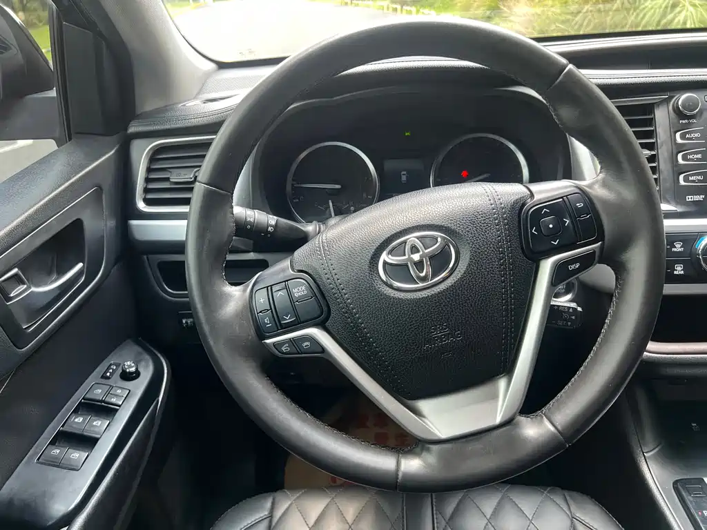 Toyota Highlander 2016 — фото 14