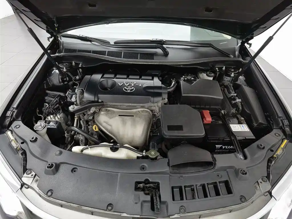 Toyota Camry 2015 — фото 6