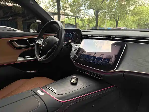 Mercedes-Benz E-Class 2025